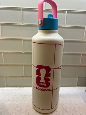 NEW FIFA Miami Pink and Cream Insulated Water Bottle - metal